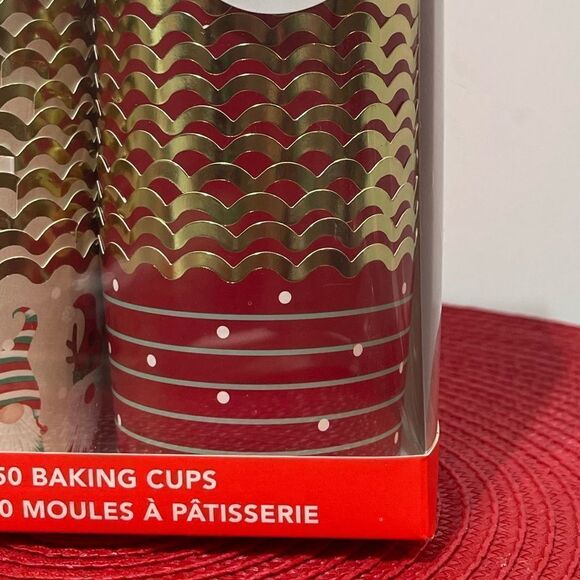 Real Simple Baking Cups Gnome 50 pieces NWT - Picture 2 of 5